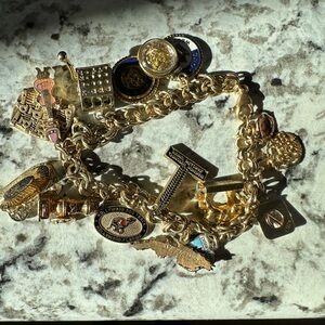 Vintage charm bracelet 4